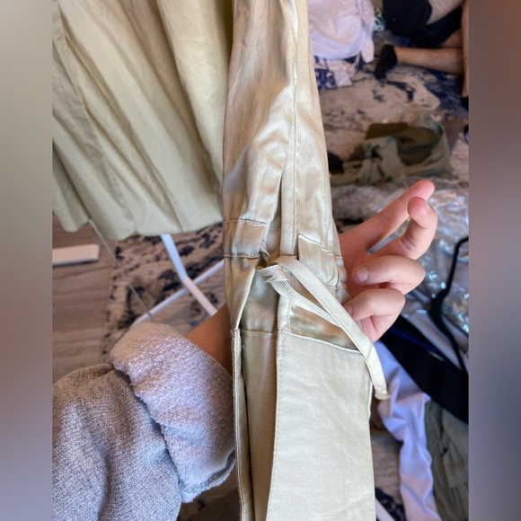 Beautiful long sleeve button up blouse. Beige/sage colour - Picture 3 of 4